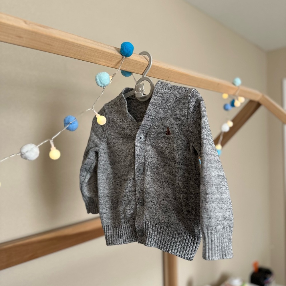 GAP Gray Button-Up Cardigan